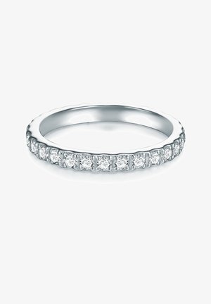 Pierścionek z diamentami w wypolerowanym białym złocie, z rzędem małych okrągłych diamentów osadzonych w gładkim, falistym wzorze.