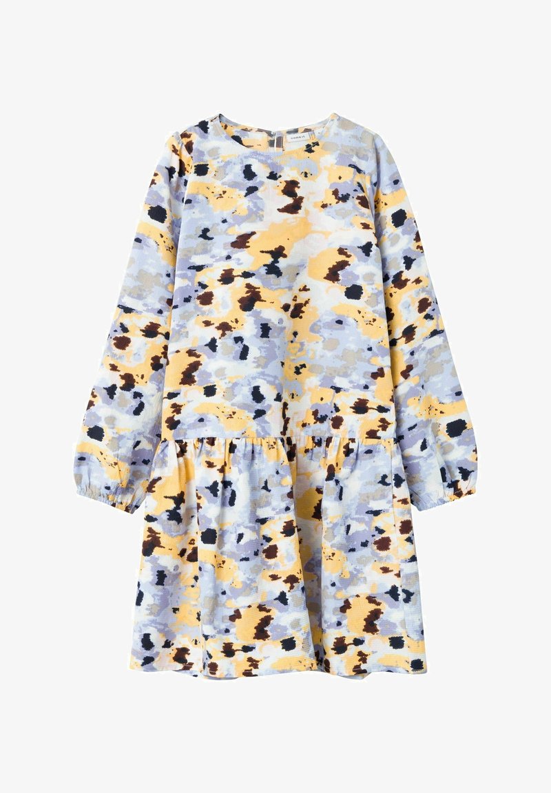 Robe à manches longues avec taille froncée et motif abstrait jaune, bleu clair, marron et noir sur tissu texturé.