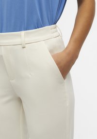 Object LISA SLIM NOOS - Broek - cloud dancer