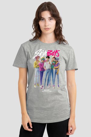 Woman wearing a grey shirt featuring five colorful animated male characters and the text "SAIA BOYS" and "KPOP DEMON HUNTERS."