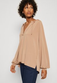 DAY Birger et Mikkelsen ELLIS DAY WISH - T-shirt à manches longues - camel