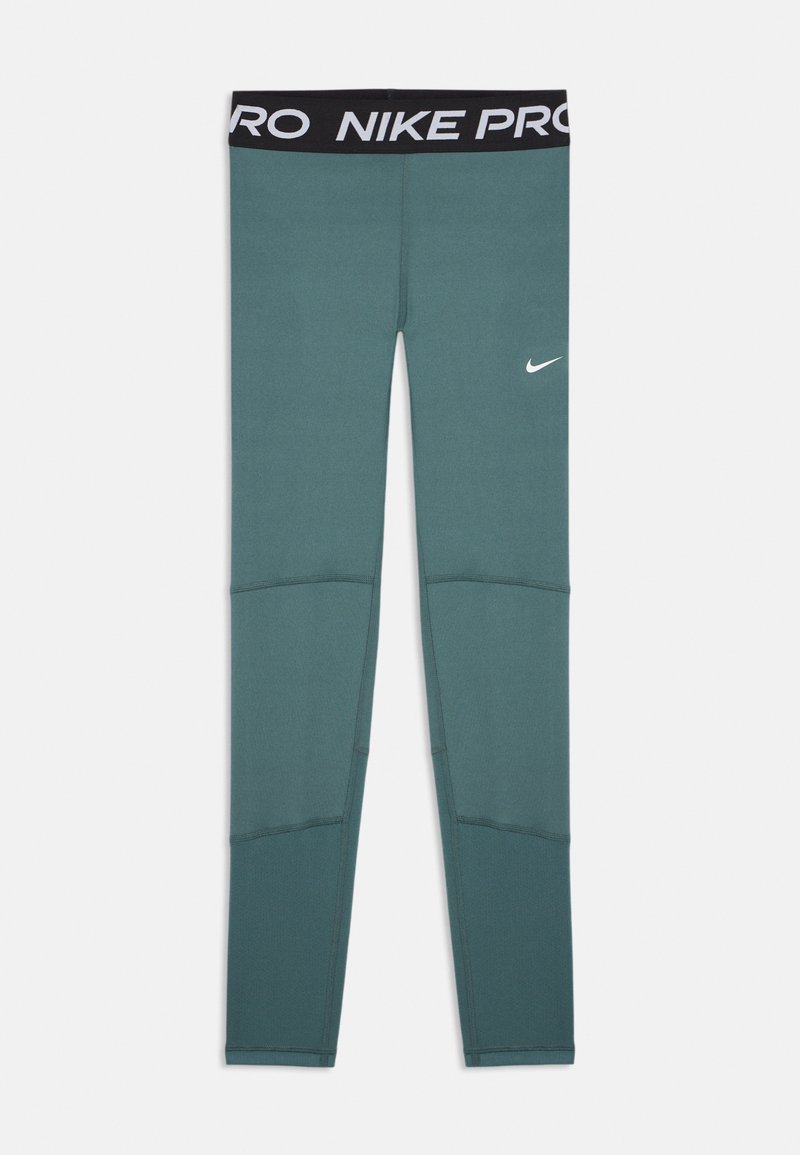 Teal Nike Pro tights med svart liv med hvit "NIKE PRO" tekst og en liten hvit Nike swoosh på venstre lår.