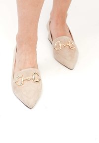 Cesare Gaspari Decolleté - beige