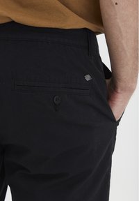 Solid SDTITIAN - Shorts - black