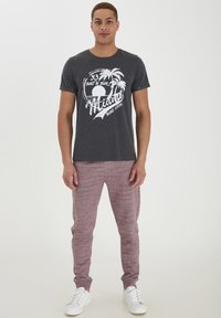 Blend BHPERRY - Camiseta estampada - charcoal