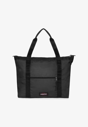 Černá taška Eastpak na rameno s dvěma popruhy, přední kapsa na zip a hlavní uzavření na zip na bílém pozadí.