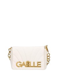 Borsa a tracolla bianca trapuntata con hardware dorato. Presenta il bold logo "GAËLLE" sulla parte frontale. Cinghia a catena regolabile con accenti testurizzati.