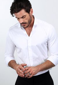 Maserati Anello - schwarz