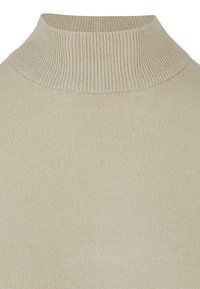 Beige korkeakauluksinen neulepaita, jossa on ribbikuviointi ja tiukka malli. Pehmeäkangas, jossa on sileä pinta, ja se sisältää korkean, tiukan kauluksen.