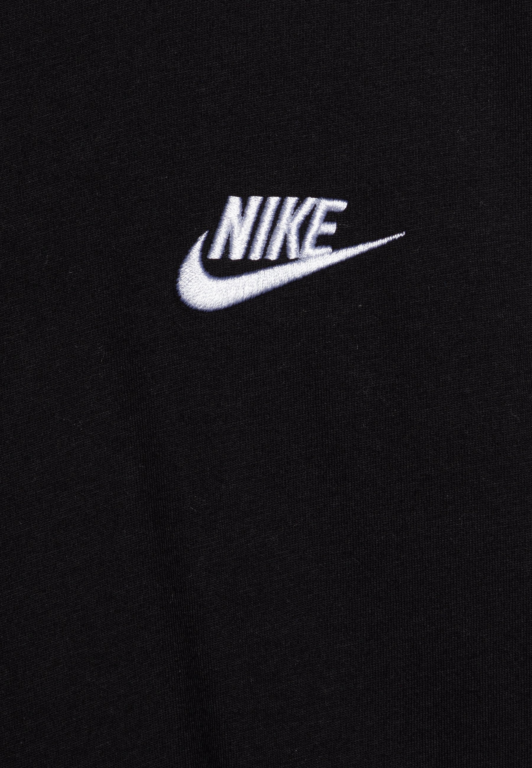 nike embroidered futura