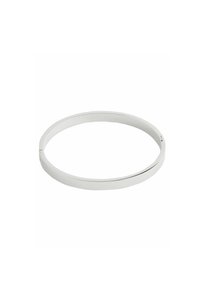 Sølv metal bangle armbånd med et glat, rundt design og en flad overflade. Enderne har en diskret lukningsmekanisme.