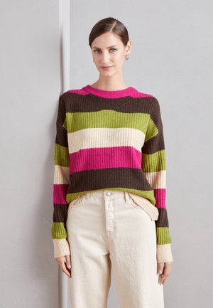 Maglione a righe realizzato in tessuto texturizzato, con strisce marrone scuro, verde, crema e rosa. Maniche lunghe con polsini a coste.
