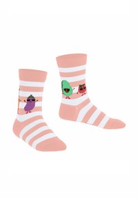 Kniestrümpfe in Pink mit weißen Streifen, die Cartoon-Früchte darstellen: Avocado, Tomate, lila Gemüse und Orange, in lebhaften Farben.