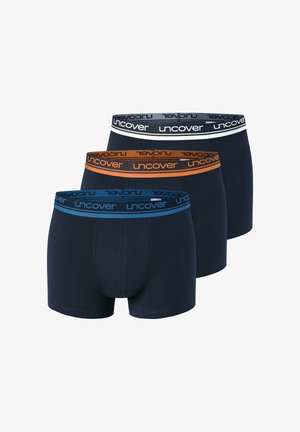 Drei Paare Boxershorts in Dunkelblau mit kontrastierenden Bündchen: Orange, Hellgrau und Blau. Aus weichem Baumwoll-Mischgewebe.