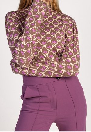 Pantalones - purple