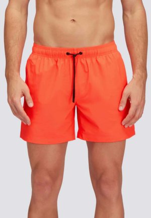 Costumi da bagno da uomo, arancioni brillanti, tessuto leggero, vita elastica con cordino nero, lunghezza al ginocchio, texture liscia.