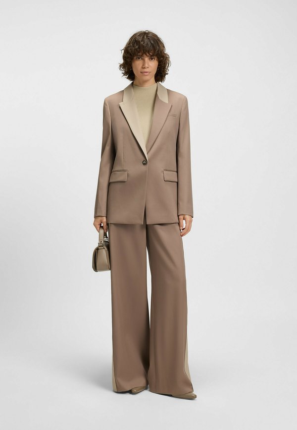 JANKA6 - Short coat3