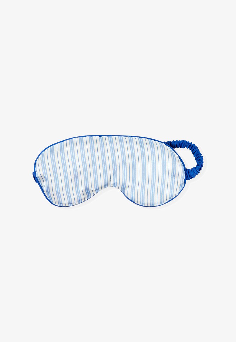 Masque de sommeil en tissu doux avec un motif à rayures bleues et blanches, forme contournée et sangle élastique pour le confort. Bordé d'un liseré bleu uni.