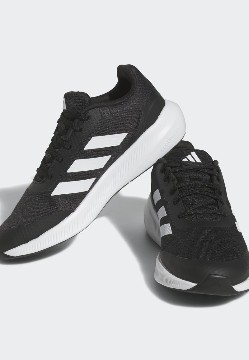 chaussure adidas de sport