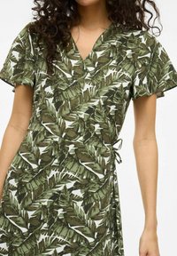 VILA VILOVIE WRAP DRESS - Denní šaty - sage