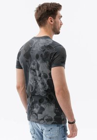 Ombre Camiseta estampada - dark grey