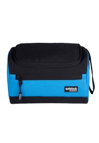 Zwarte en blauwe rechthoekige toilettas met een voorzak met rits en een handgreep aan de zijkant, met het logo van "spitzbub STUDIOS".