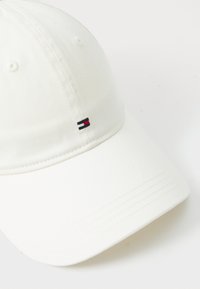 Tommy Hilfiger ESSENTIAL FLAG - Cap - ivory petal