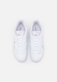 Reebok Classic CLUB C UNISEX - Sapatilhas - white