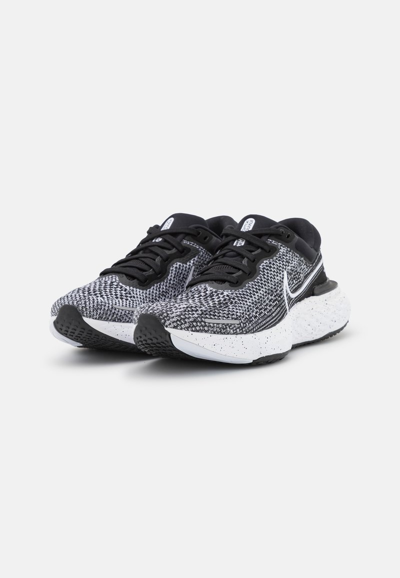 Herren Laufschuhe | Nike Performance ZOOMX INVINCIBLE RUN Laufschuh Neutral white/black/weiß - YZ83919 Herren Laufschuhe | Nike Performance ZOOMX INVINCIBLE RUN Laufschuh Neutral white/black/weiß - YZ83919