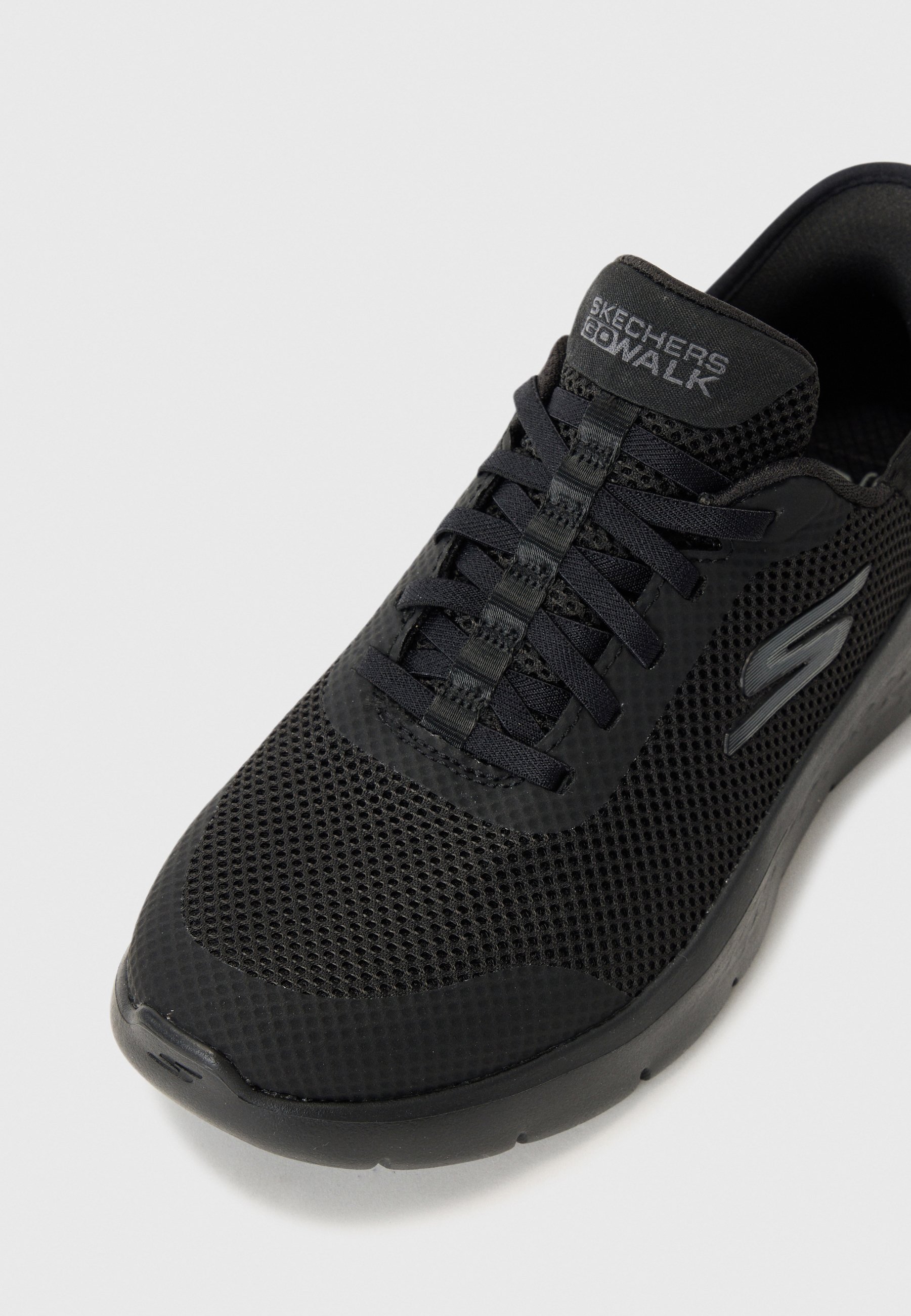 sketchers wide fit for men