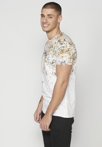 Koroshi SHORT SLEEVE - Apdrukāts T-krekls - kaki khaki