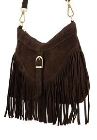 Braune Wildleder-Handtasche mit langen Fransen, goldfarbenen Beschlägen und verstellbarem Riemen. Verfügt über eine zentrale Schnalle und einen Reißverschluss.