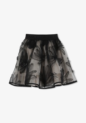 Fekete tüllszoknya virágos hímzéssel, áttetsző textúrával és fekete elasztikus derékszalaggal. Az aljszoknya térfogatot és kontrasztot ad.