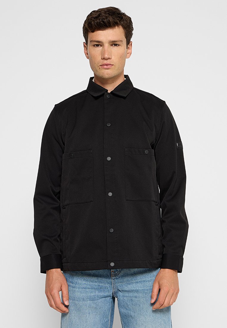 Barbour International Lichte jas zwart