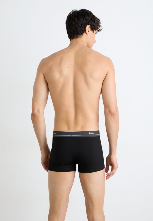 5PACK ESSENTIAL - Trunks4