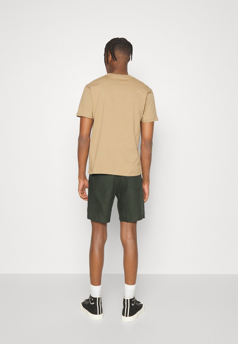 Herren Chino Shorts | Tiger of Sweden CAID Shorts hunter green/dunkelgrün - CN48829 Herren Chino Shorts | Tiger of Sweden CAID Shorts hunter green/dunkelgrün - CN48829