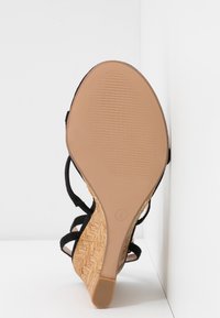 BEBO Sandales à talons hauts - black