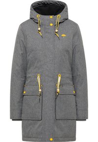 Šedá voděodolná parka s texturovaným povrchem, vybavená kapucí, žlutými stahovacími šňůrkami a dvěma předními kapsami se zapínáním na knoflíky.