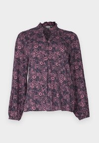 Blusa floreale in tonalità blu navy e rosa, con colletto arricciato, chiusura a bottoni e maniche lunghe gather con una vestibilità morbida.