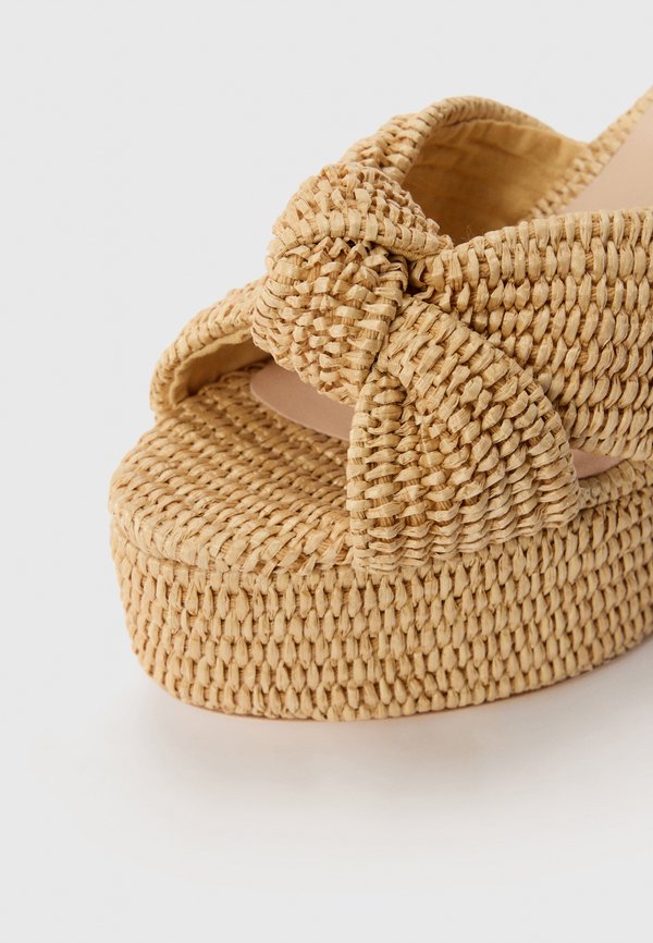 High heeled sandals - sand3