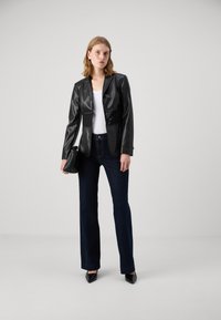 LIU JO GIACCA SPALMATO - Blazer - nero