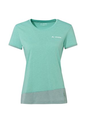 Hellgrünes Damen-T-Shirt mit kurzen Ärmeln und Rundhalsausschnitt, unten mit einem dunklergrünen diagonalen Streifen versehen, auf der Brust ein kleines weißes Vaude-Logo.