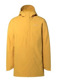 Giacca impermeabile gialla con cappuccio, dotata di zip frontale, maniche lunghe e polsini elasticizzati. Design minimalista con dettaglio del logo sul petto.
