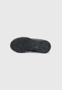 Thumbnail Image 5