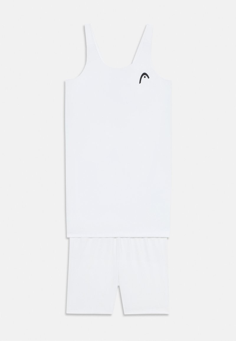 Completo composto da canotta bianca senza maniche e pantaloncini, realizzato in tessuto morbido. Presenta un piccolo logo nero sulla parte superiore, con un design e una forma essenziali.