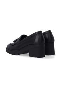 Schwarze Leder-Hochfrontslipper mit runder Zehenpartie, subtiler Naht und texturiertem, klobigen Absatz. Mit einem dekorativen Schleifendetail an der Vorderseite.