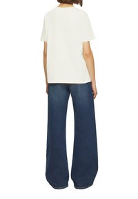 s.Oliver MIT FRONT - Print T-shirt - creme