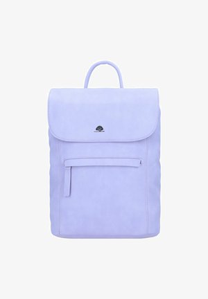 Zaino di colore viola chiaro realizzato in materiale morbido. Presenta una chiusura a pattina, una tasca frontale con zip e una maniglia superiore. Logo semplice di un albero sulla parte anteriore.
