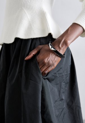 ROCK BRACELET - Rannekoru - black