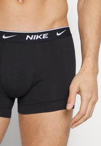 Nike Underwear TRUNK 3 PACK - Cuecas boxer - black/lime glow/thunder blue